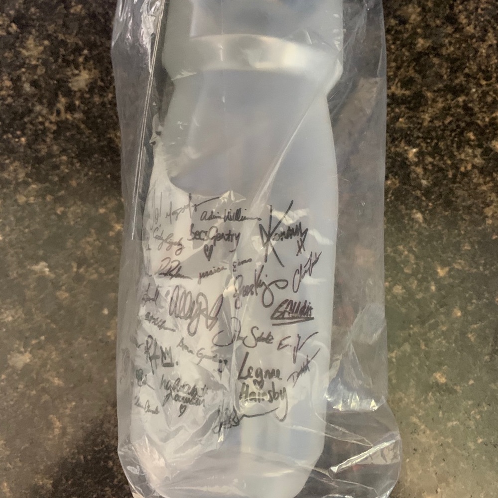 New Peloton Camelbak Water bottle